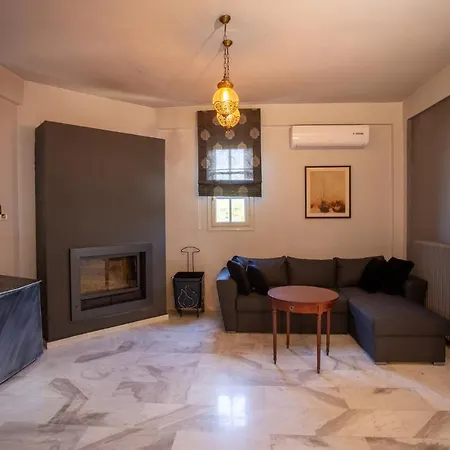 Willa τraditional Fully Detached On A Luxurious Hillock Of With Its Own Garden Also For Family & Wedding Gatherings For 10 To 25 People Only 15 Minutes From Airport *