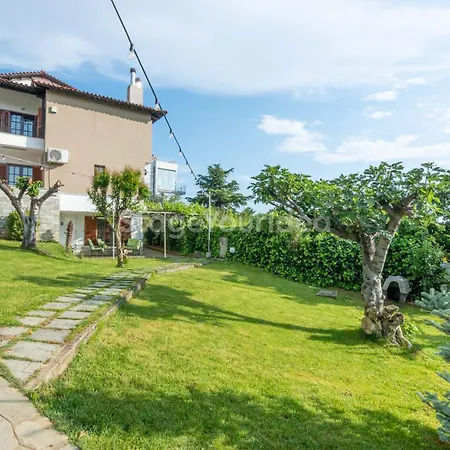 τraditional Fully Detached On A Luxurious Hillock Of With Its Own Garden Also For Family & Wedding Gatherings For 10 To 25 People Only 15 Minutes From Airport * Saloniki